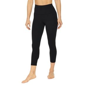 Lululemon Black 21” Crop Leggings